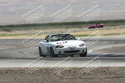 media/Jun-01-2024-CalClub SCCA (Sat) [[0aa0dc4a91]]/Group 3/Race/